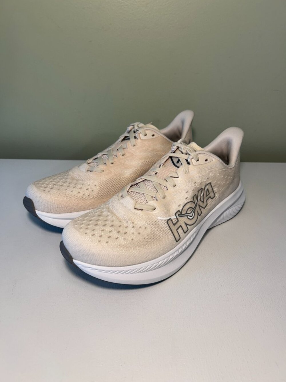 Hoka Women's Mach 6 Trainers